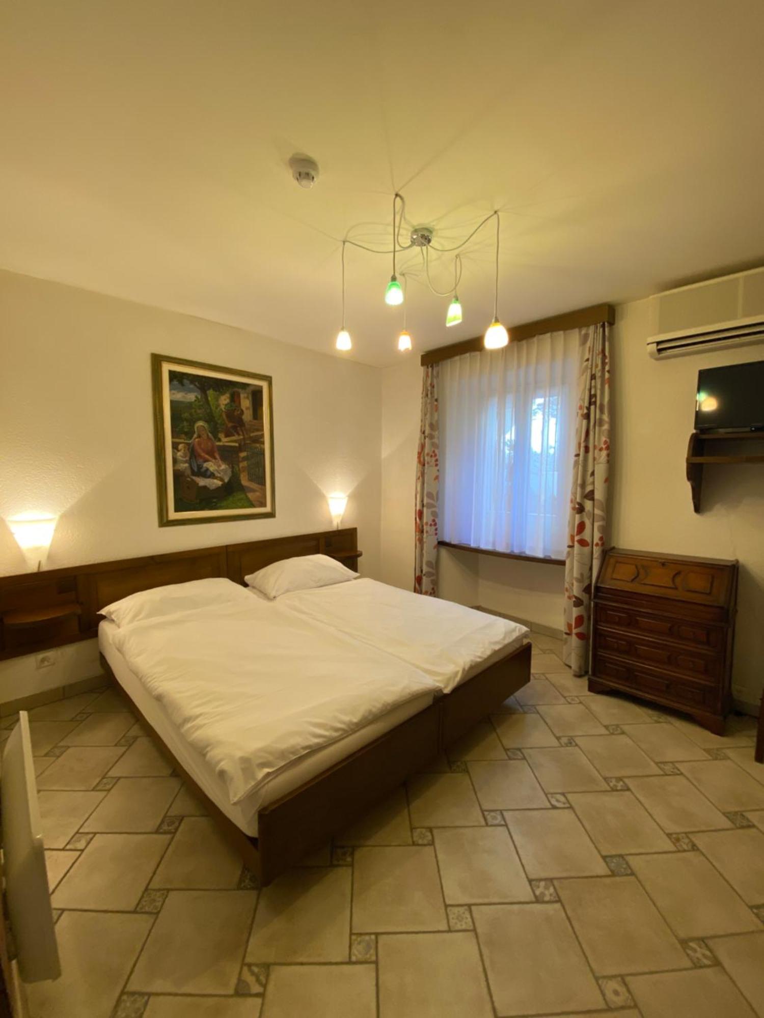 Hotel Antico Интраня Екстериор снимка